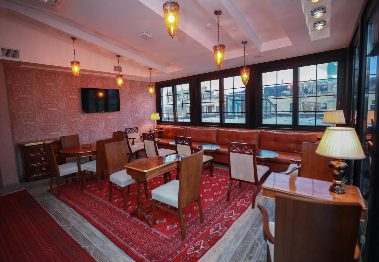 West Inn Hotel & Restaurant Nz Baku Exteriör bild
