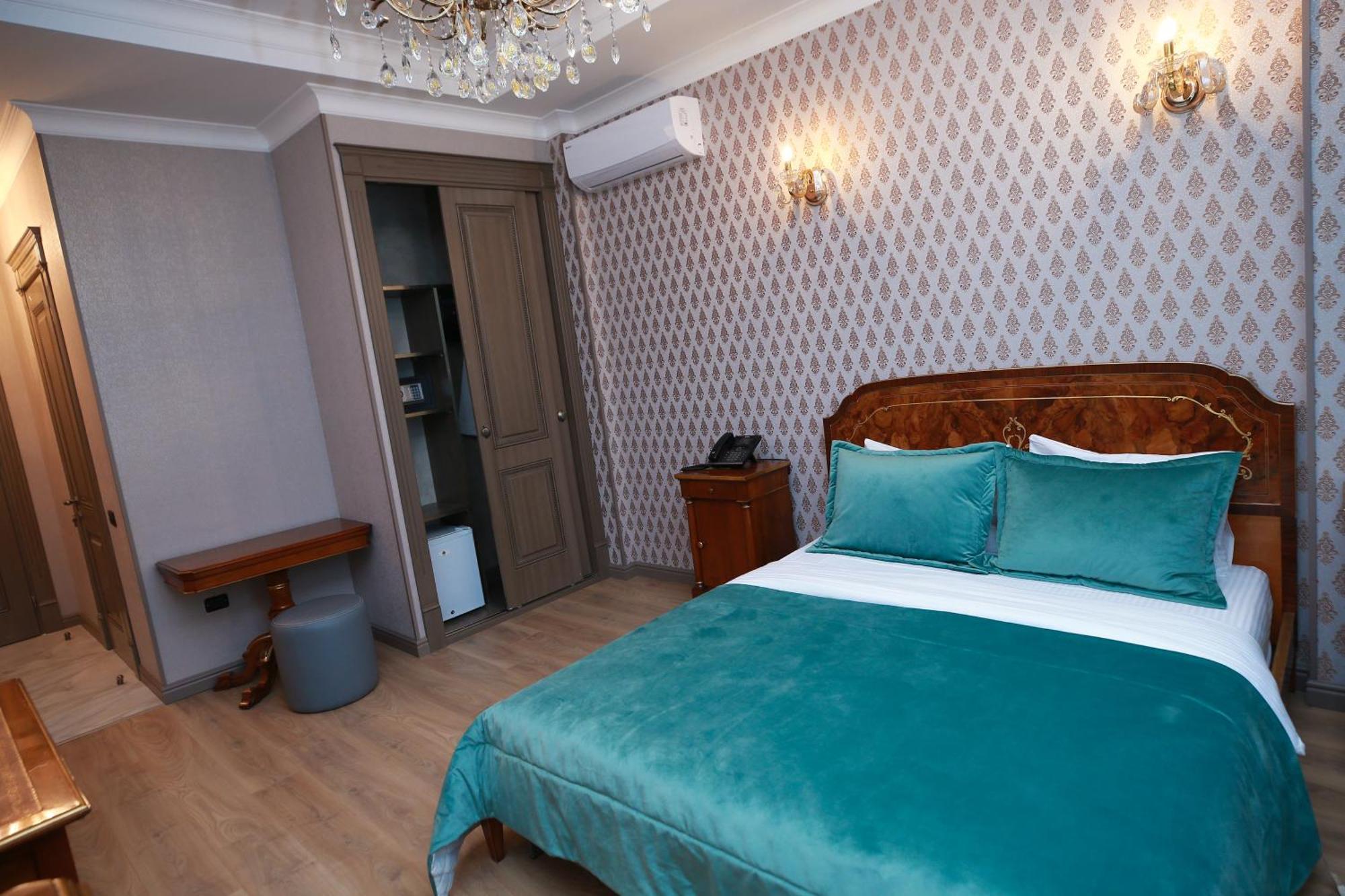 West Inn Hotel & Restaurant Nz Baku Exteriör bild